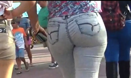 Light Blue Jeans Booty