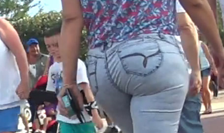 Light Blue Jeans Booty