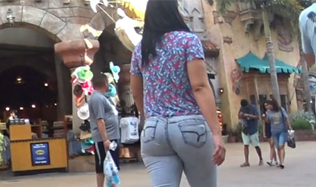 Light Blue Jeans Booty